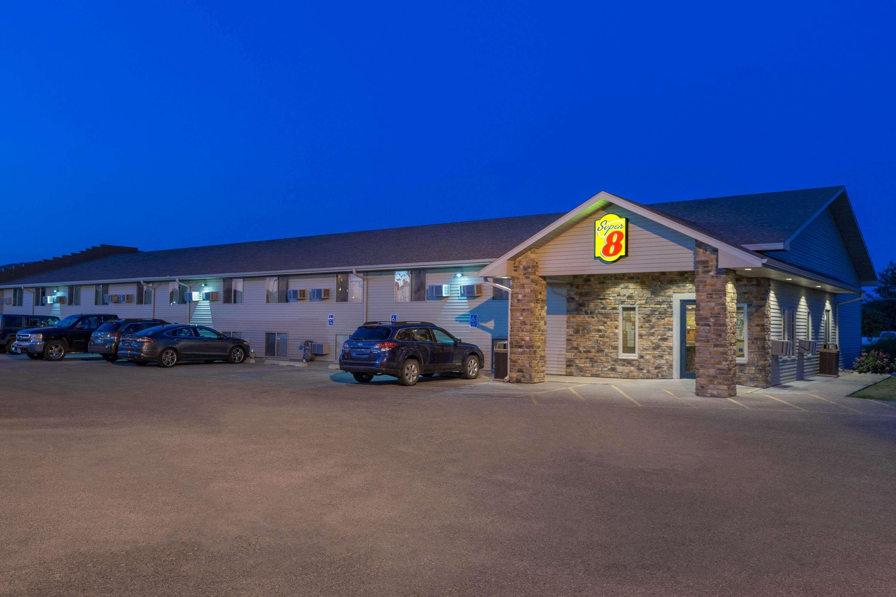 Super 8 By Wyndham Kearney Motel Eksteriør bilde